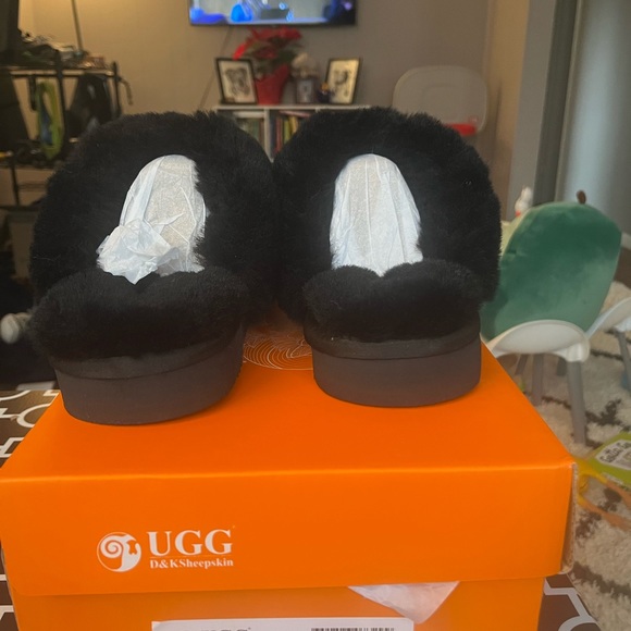 Genuine sheepskin and wool scuff slipper - Picture 3 of 5